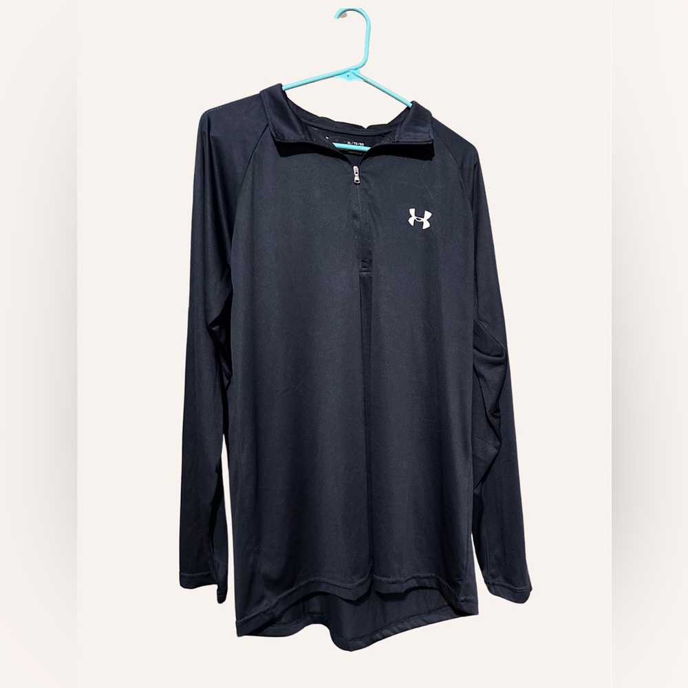 Men’s 1/4 zip long sleeve athletic shirt